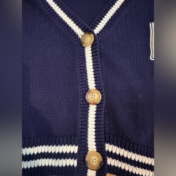 H&M Divided NY Logo, v-neck cropped Cardigan Sweater. Academia Preppy Sz L - Picture 7 of 9